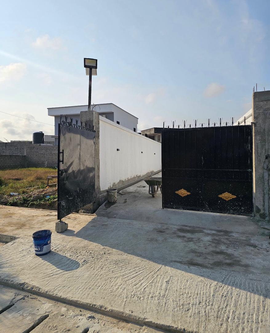 VILLA DUPLEX PREMIÈRE MAIN